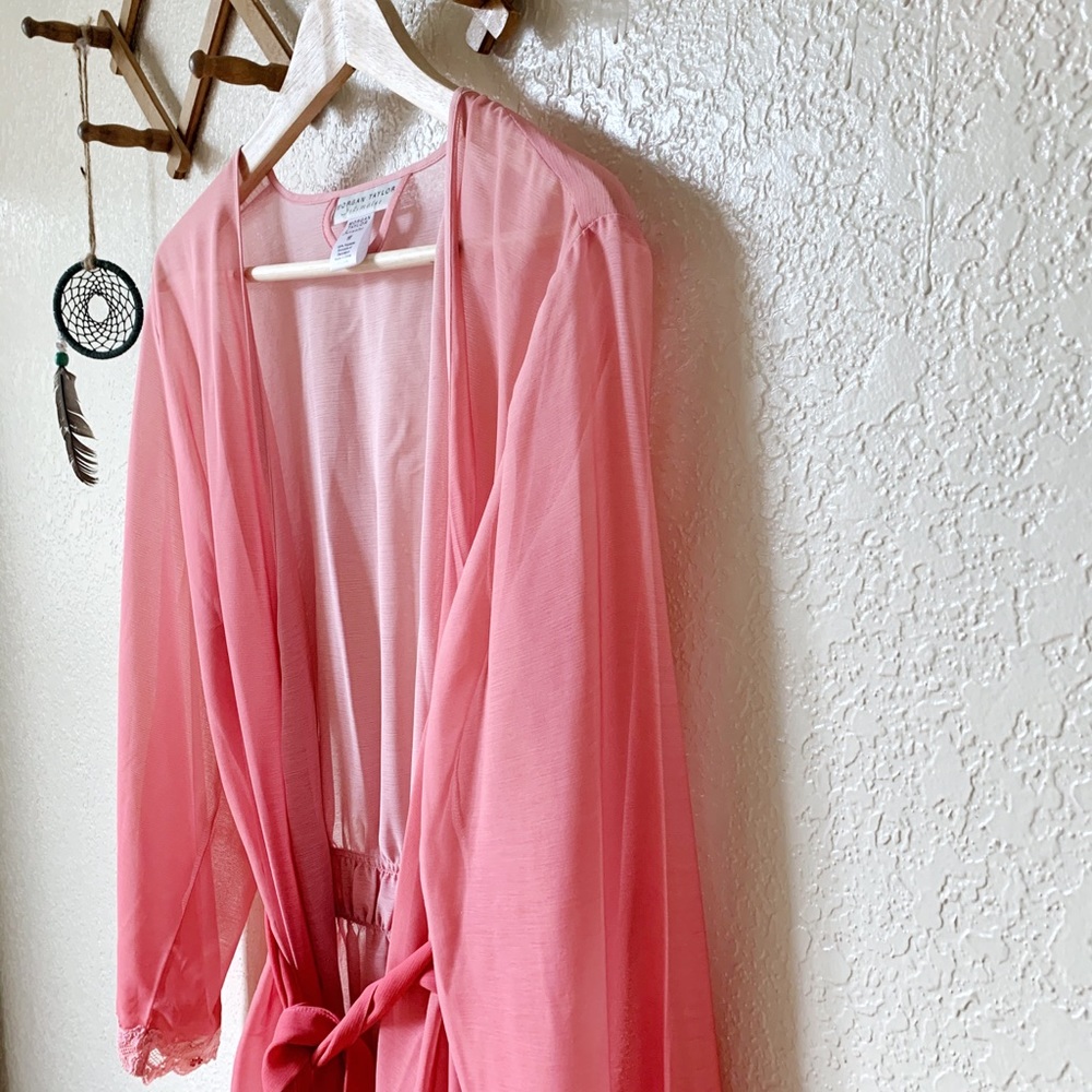 Morgan Taylor Intimates Robe - Picture 5 of 8